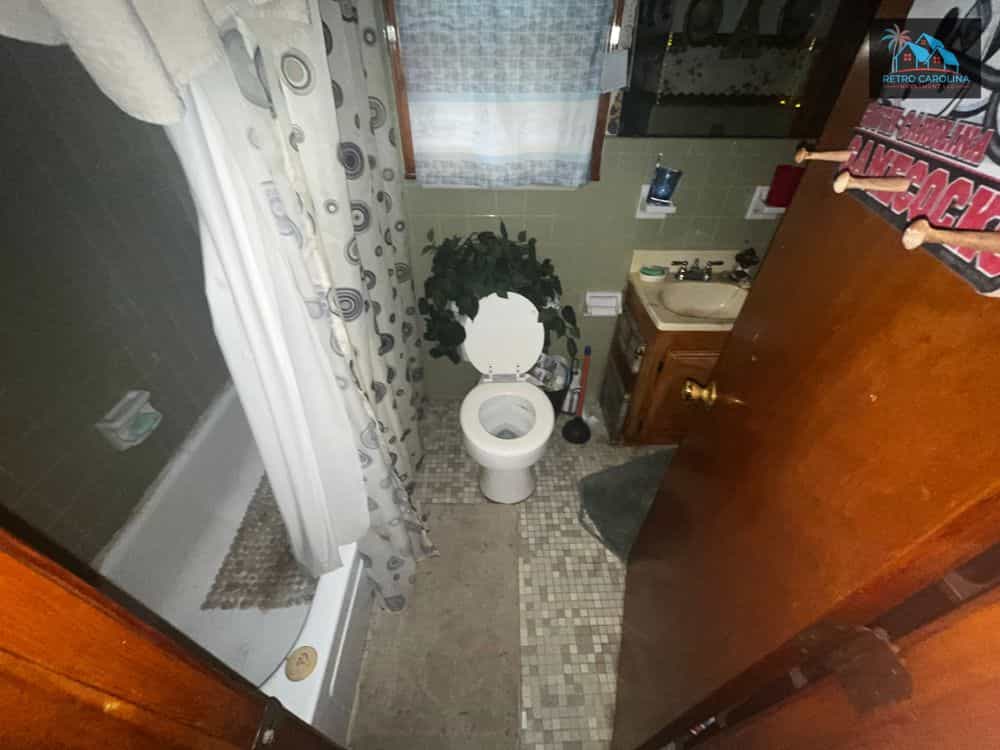 Picture of undefined, number 9