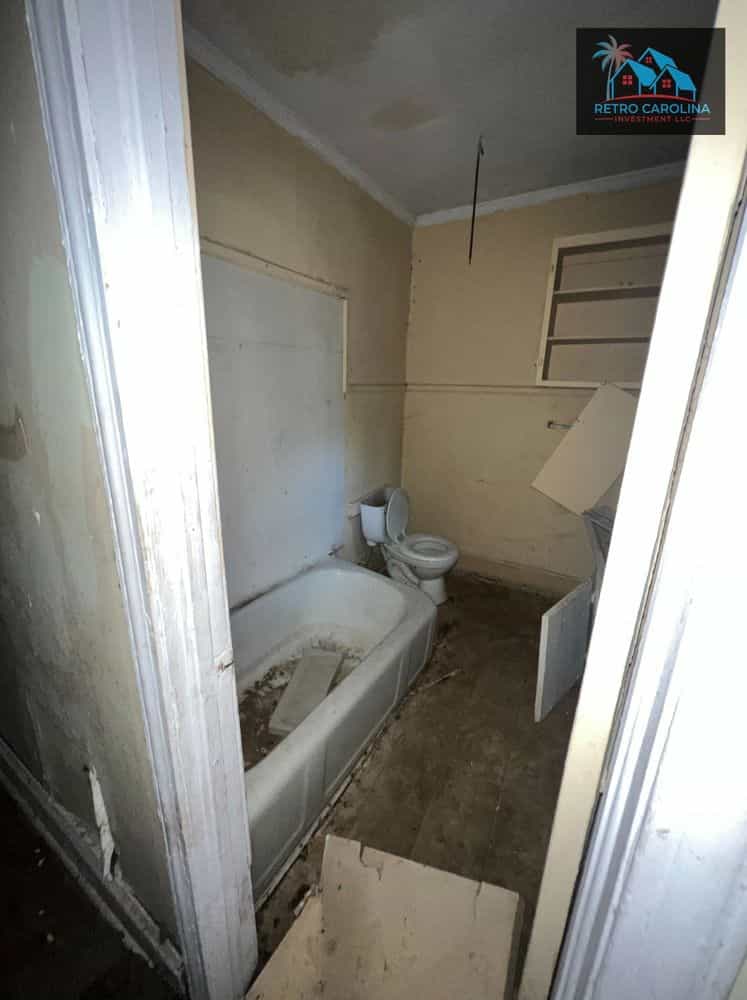 Picture of undefined, number 9