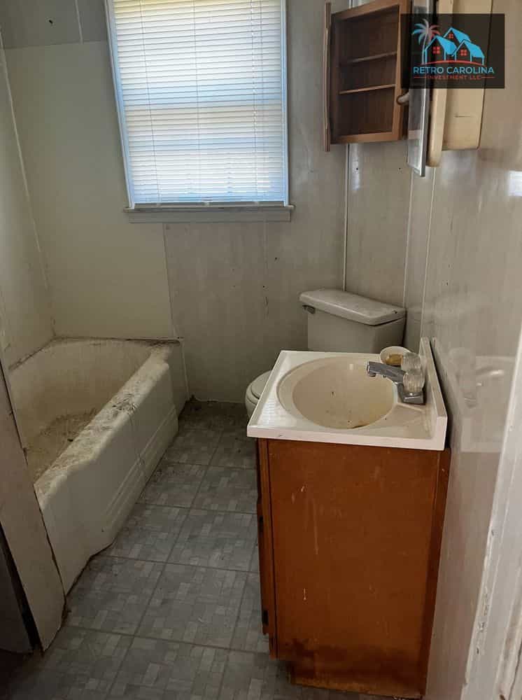 Picture of undefined, number 9