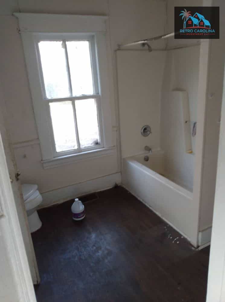 Picture of undefined, number 9