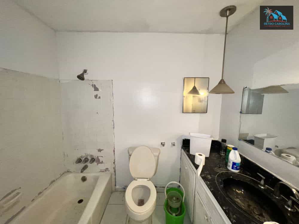 Picture of undefined, number 9