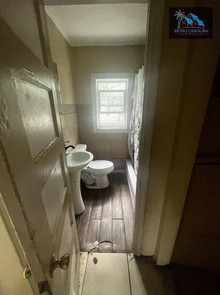 Picture of undefined, number 9