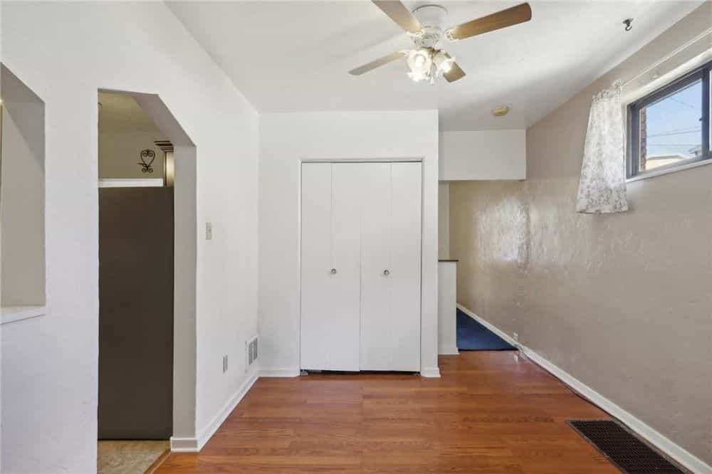 Picture of undefined, number 11