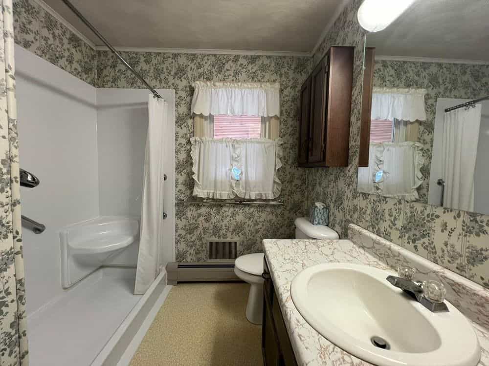 Picture of undefined, number 6