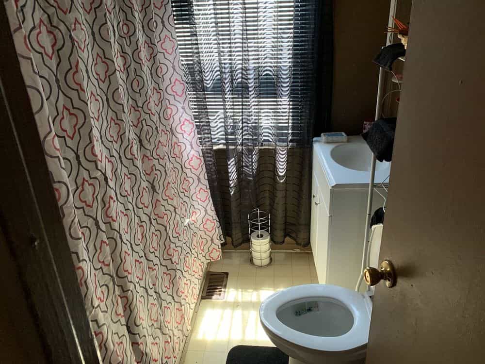 Picture of undefined, number 1