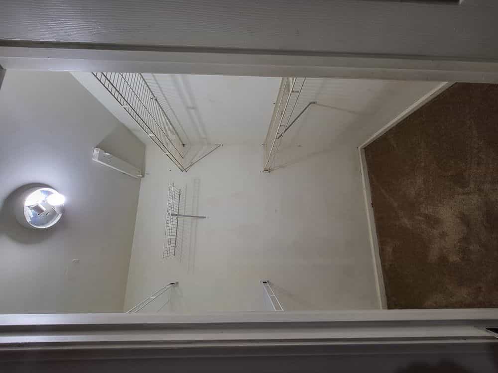 Picture of undefined, number 18
