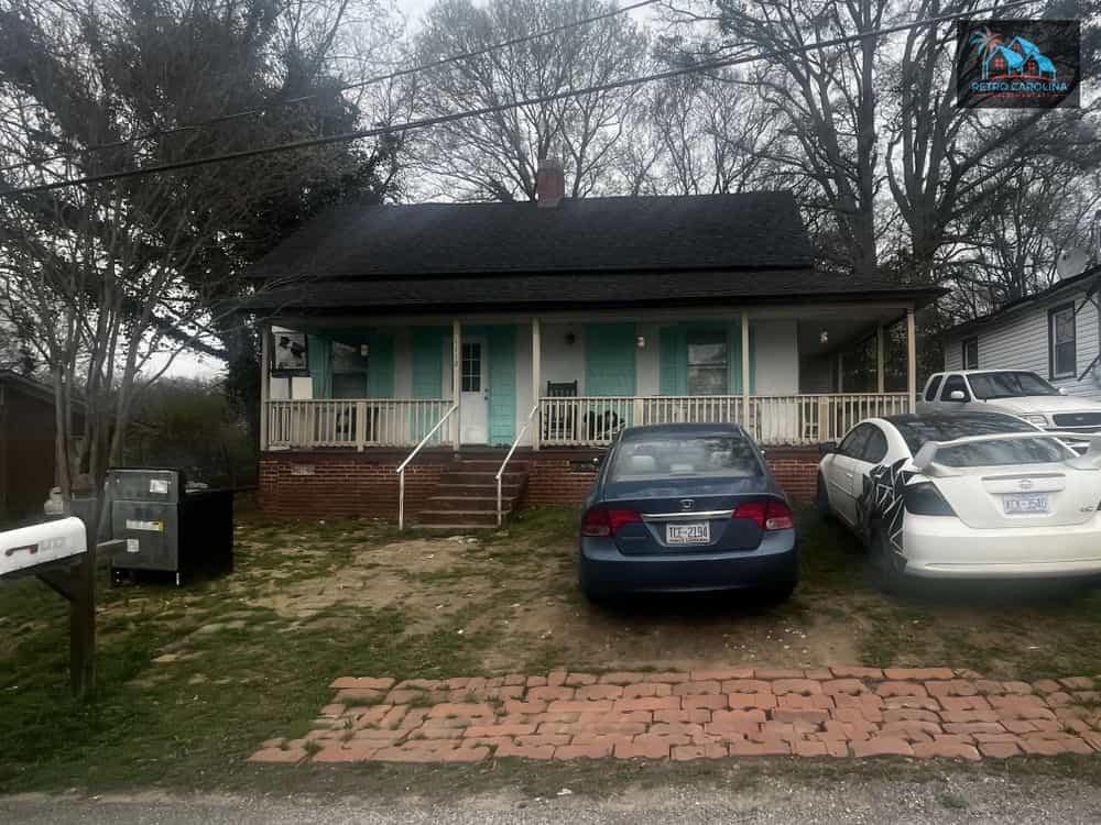 Picture of undefined, number 0