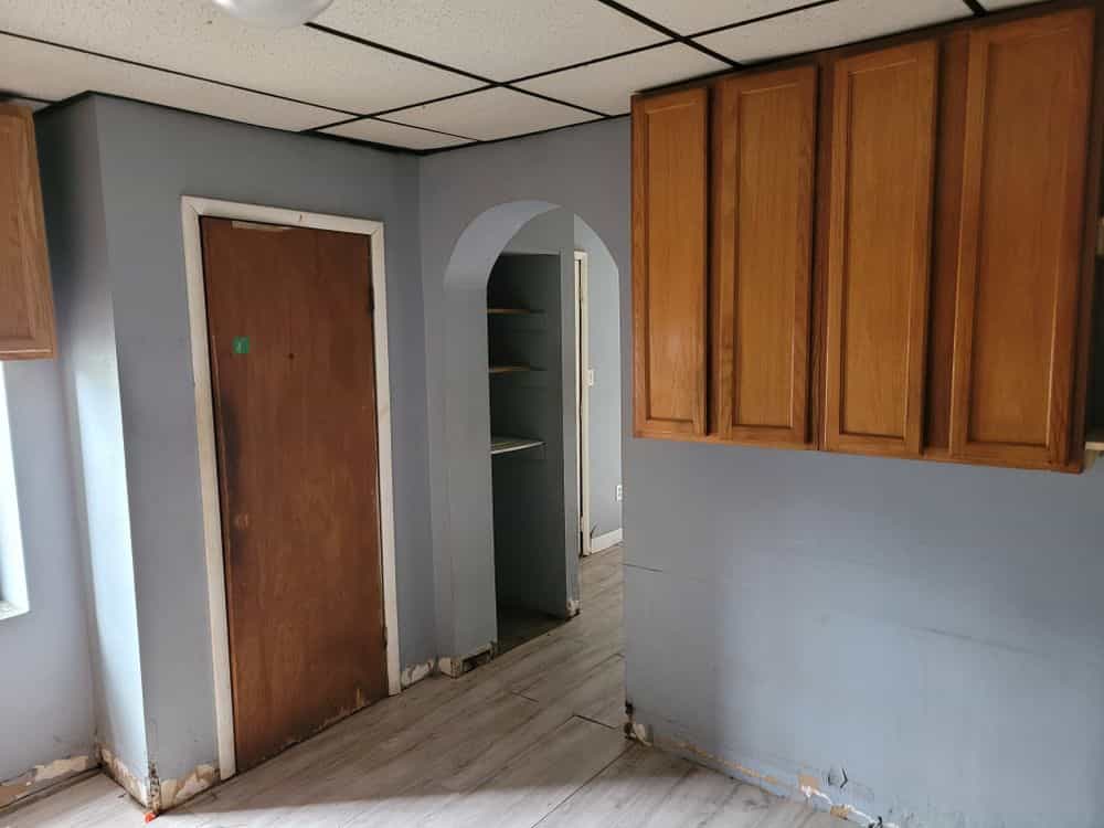 Picture of undefined, number 8
