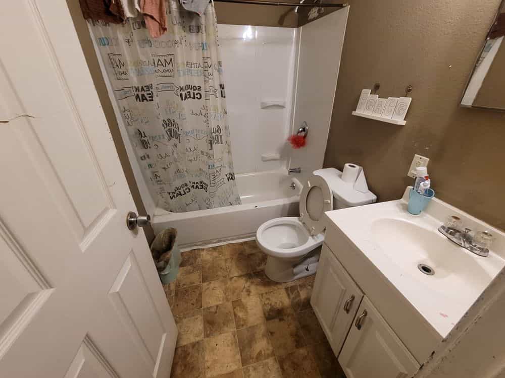 Picture of undefined, number 1