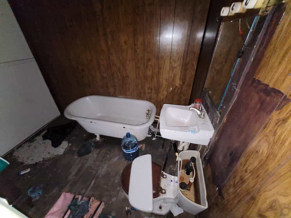 Picture of undefined, number 8
