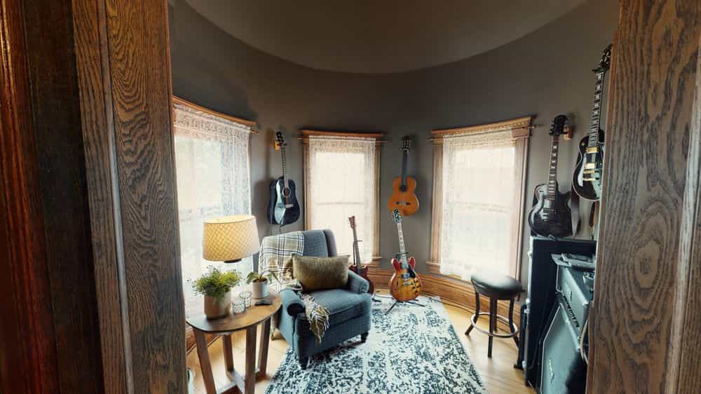 Picture of undefined, number 6
