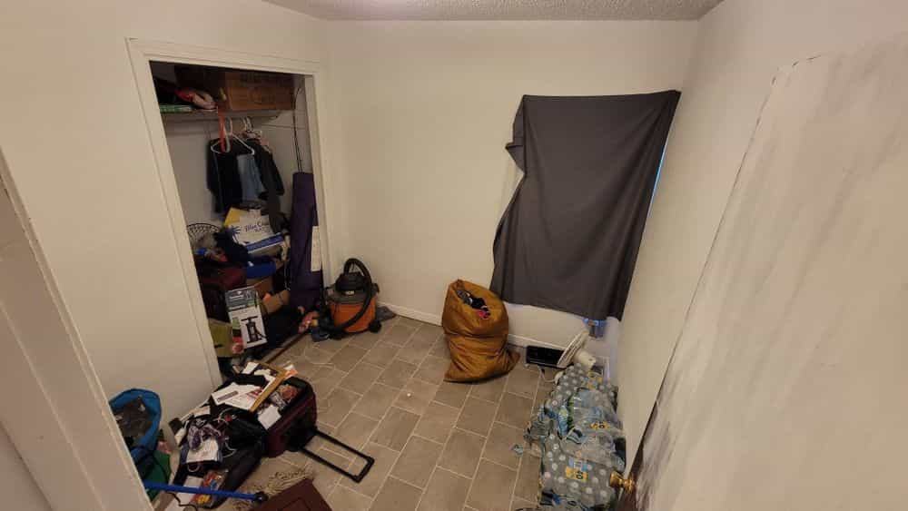 Picture of undefined, number 2