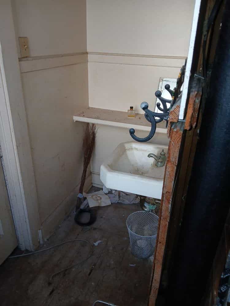 Picture of undefined, number 24