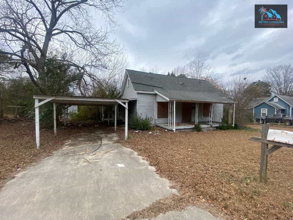 Picture of undefined, number 1