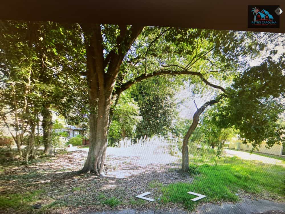 Picture of undefined, number 2
