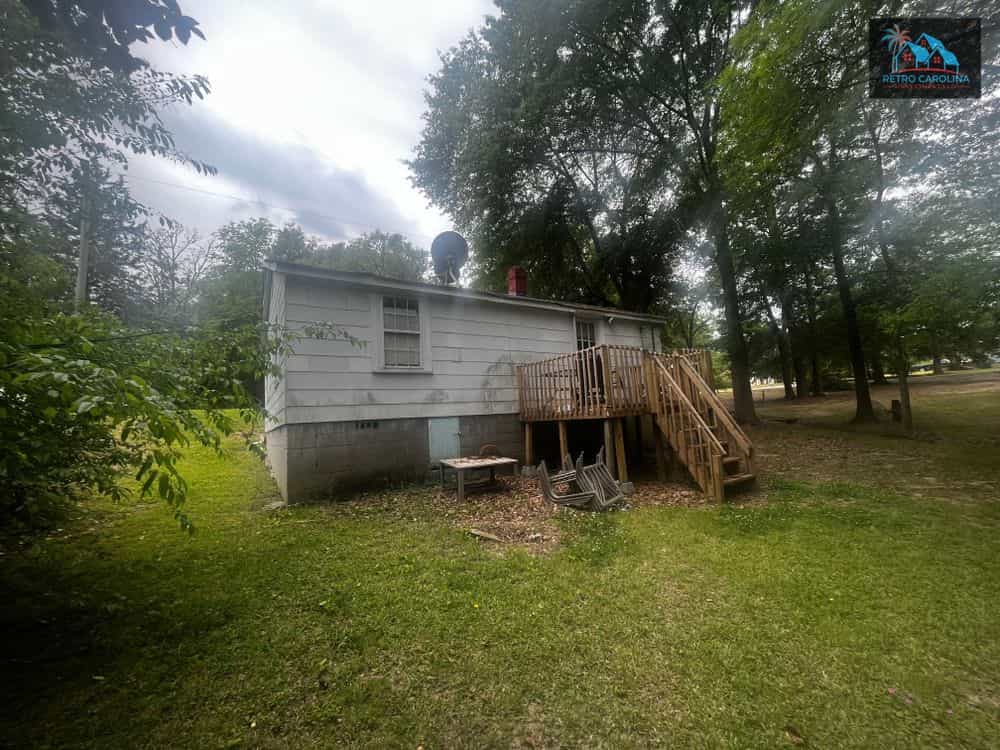 Picture of undefined, number 2