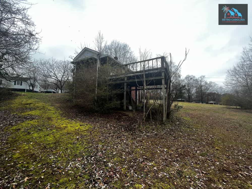Picture of undefined, number 2