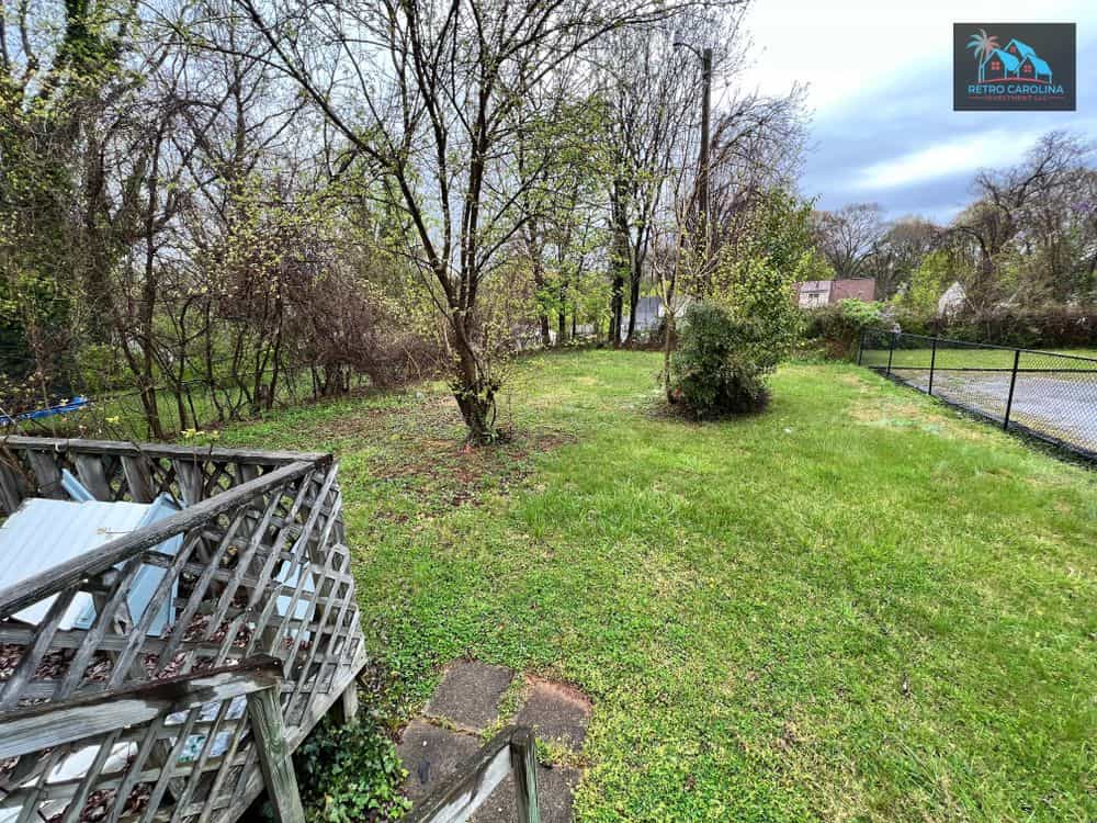 Picture of undefined, number 3