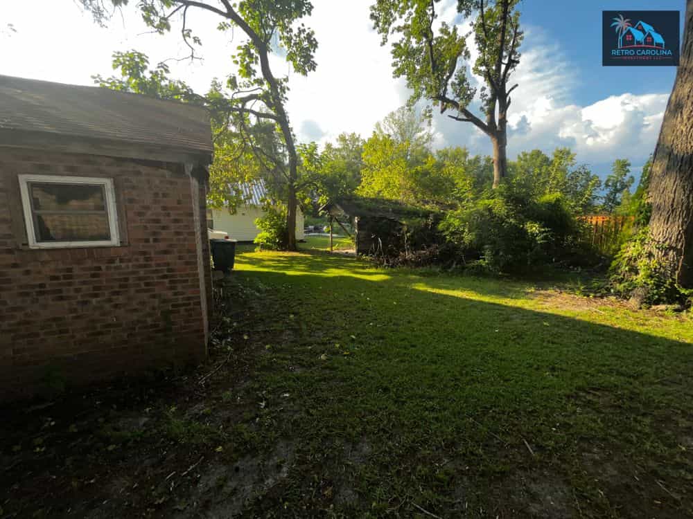 Picture of undefined, number 3