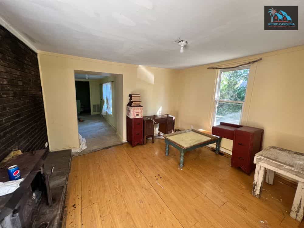 Picture of undefined, number 3