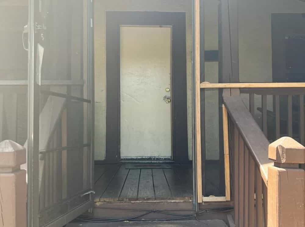 Picture of undefined, number 3