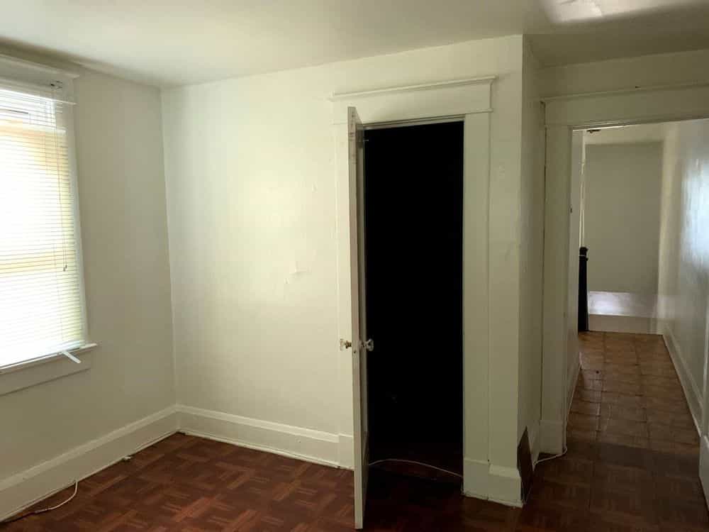 Picture of undefined, number 10