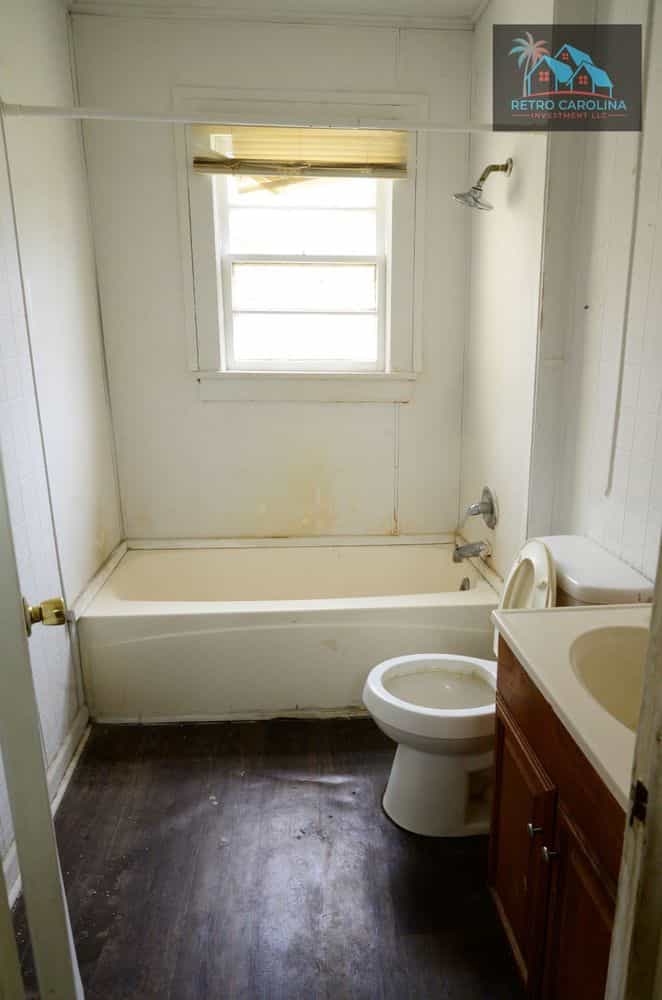Picture of undefined, number 4