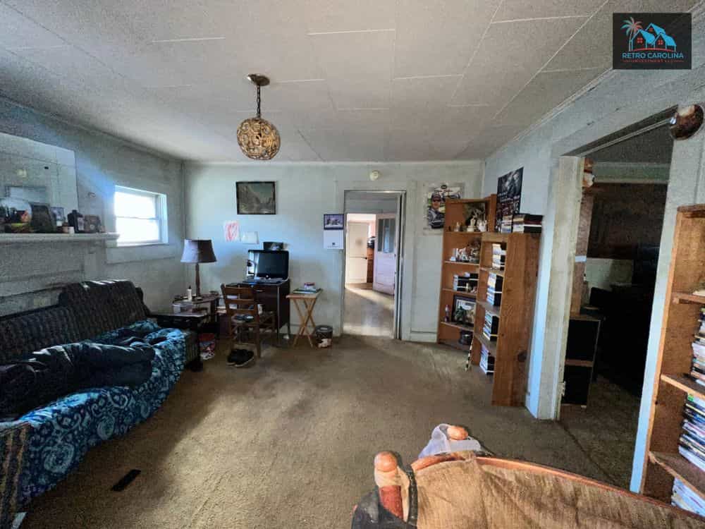 Picture of undefined, number 4