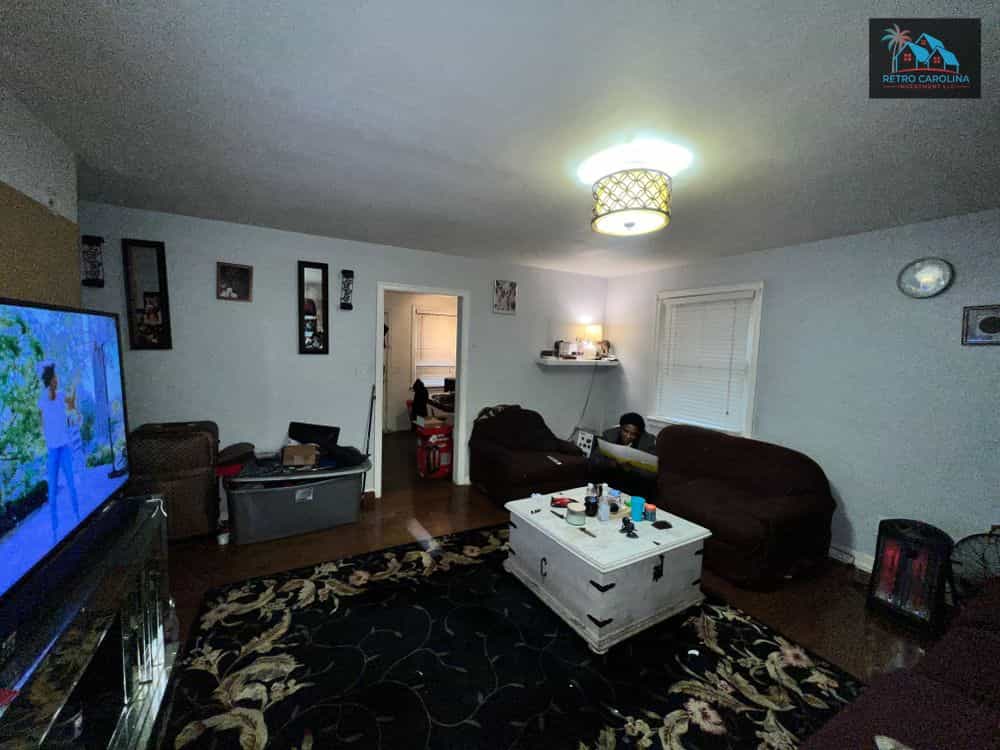 Picture of undefined, number 4