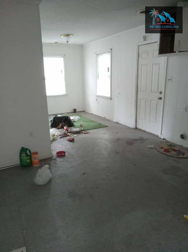 Picture of undefined, number 4