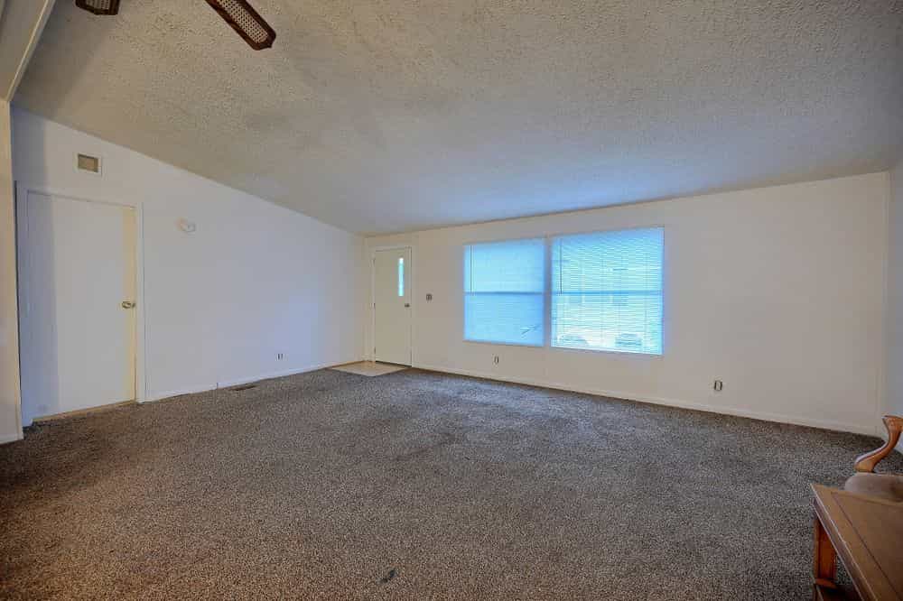 Picture of undefined, number 8
