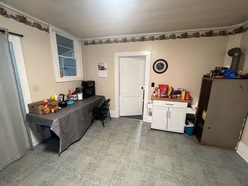 Picture of undefined, number 3