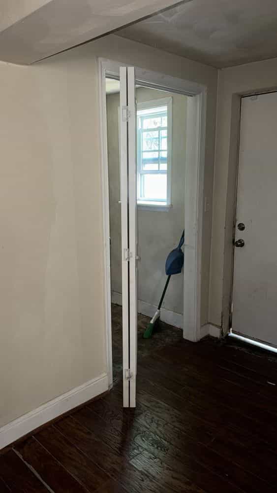 Picture of undefined, number 10