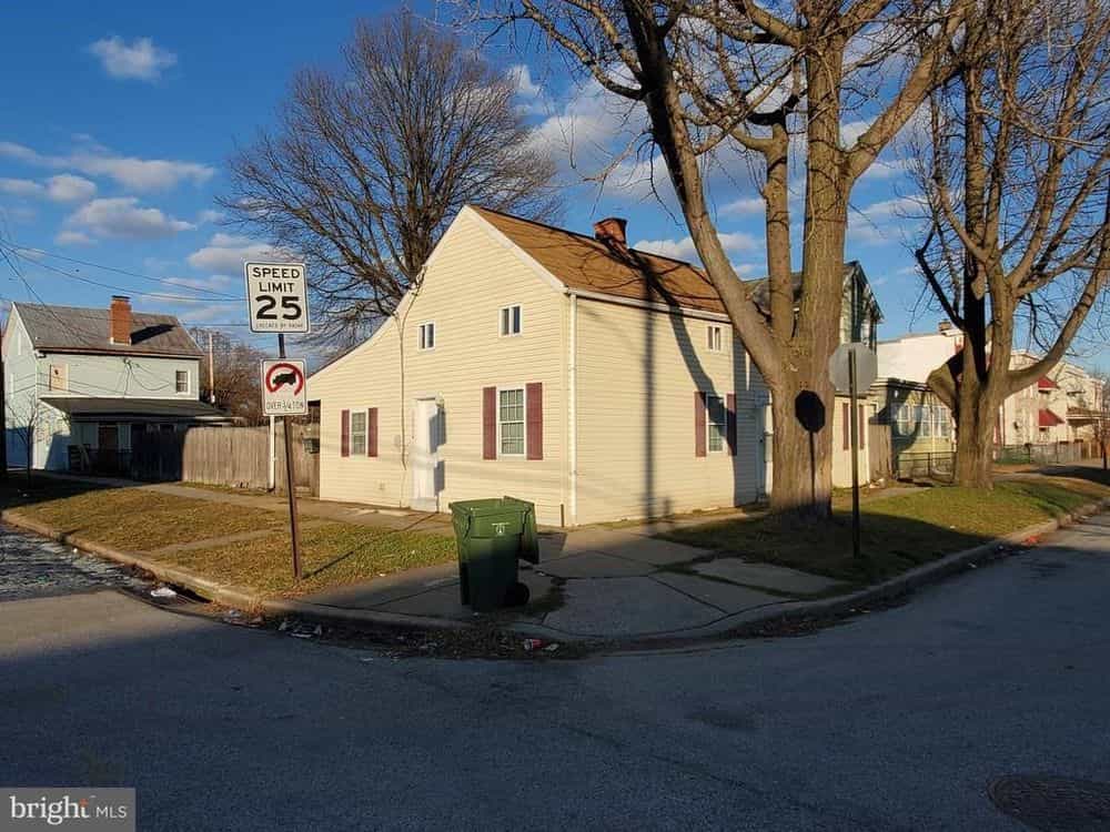Picture of undefined, number 0