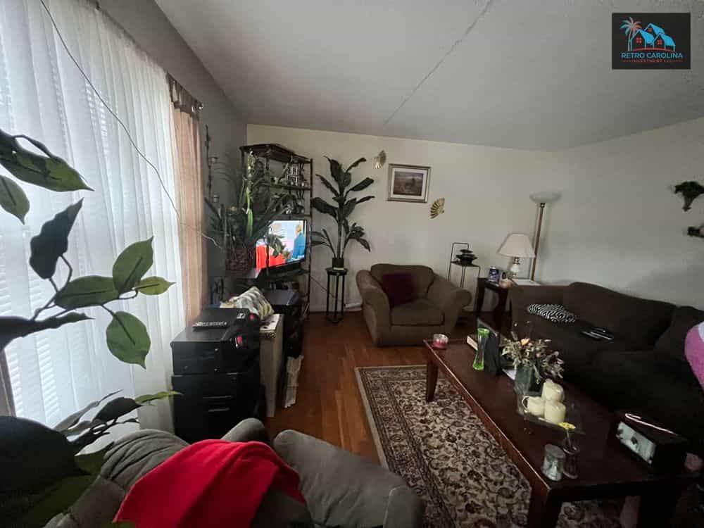 Picture of undefined, number 5