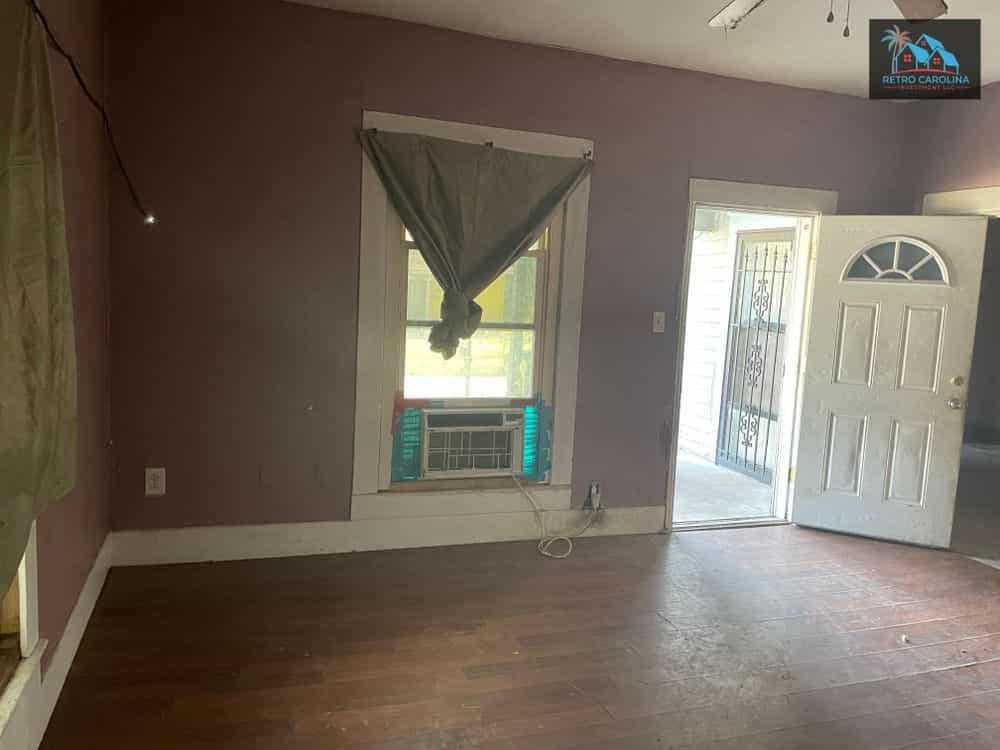Picture of undefined, number 5