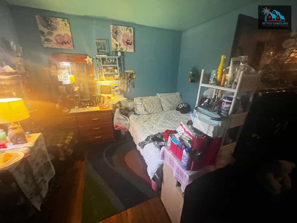 Picture of undefined, number 5