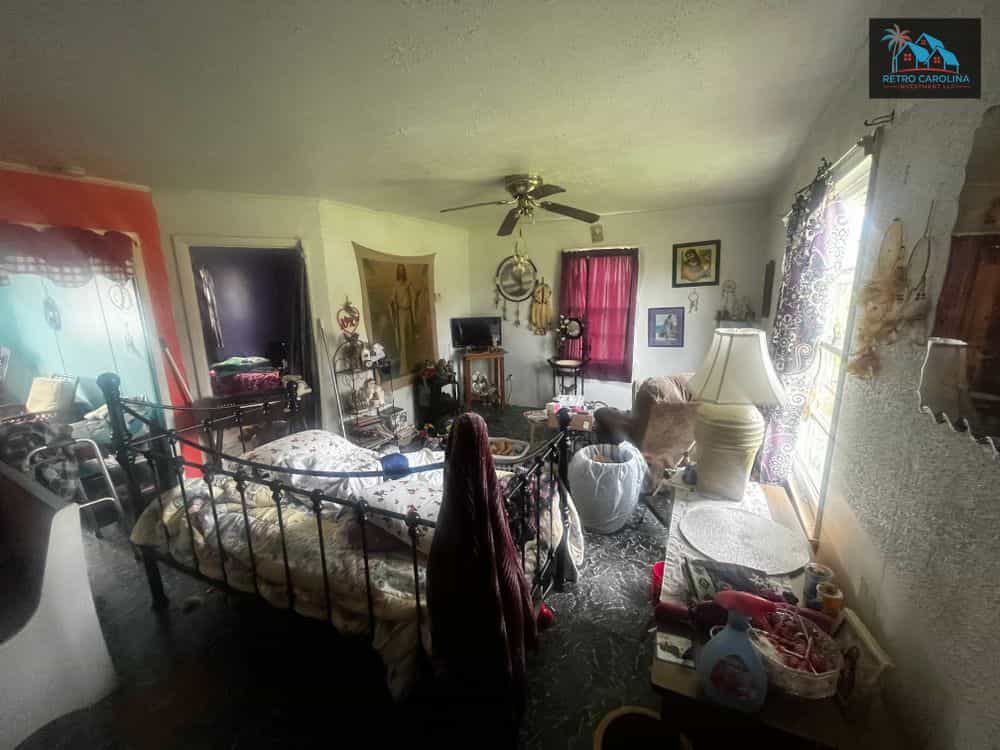 Picture of undefined, number 5
