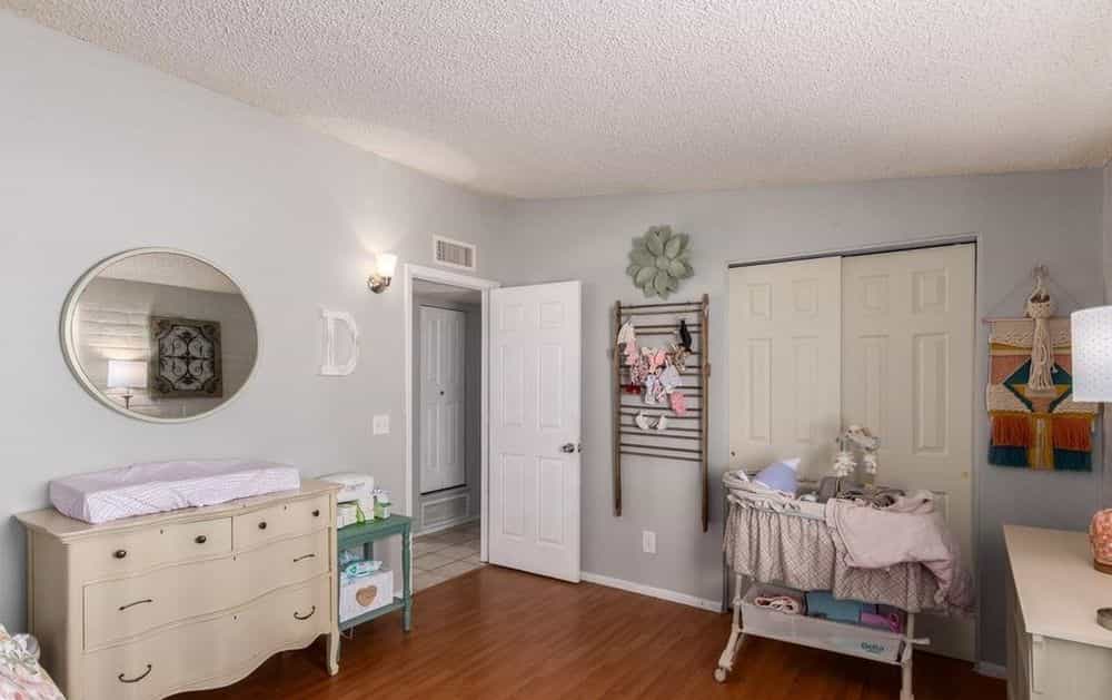 Picture of undefined, number 12