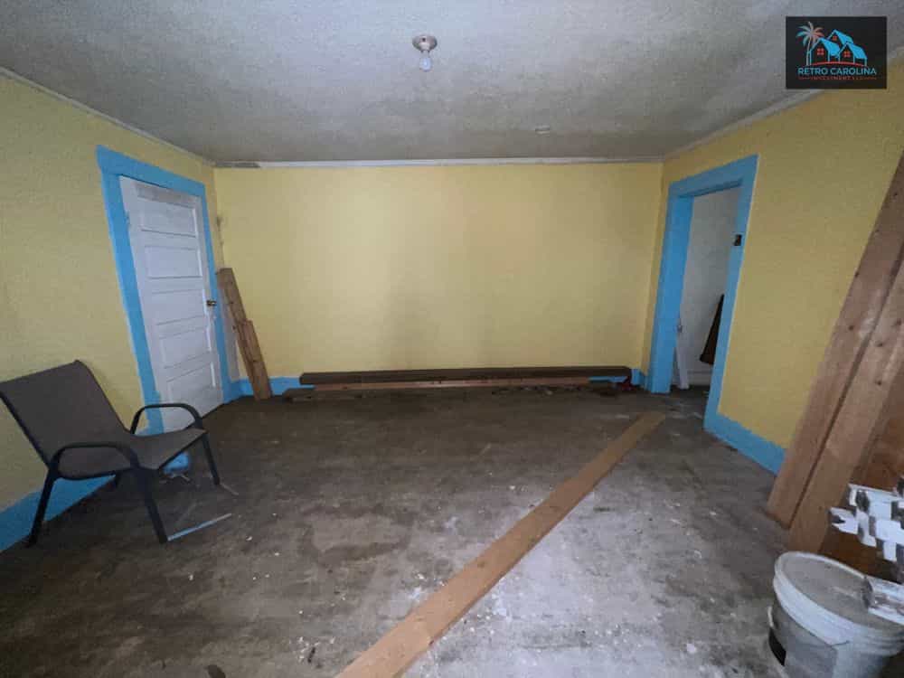 Picture of undefined, number 6