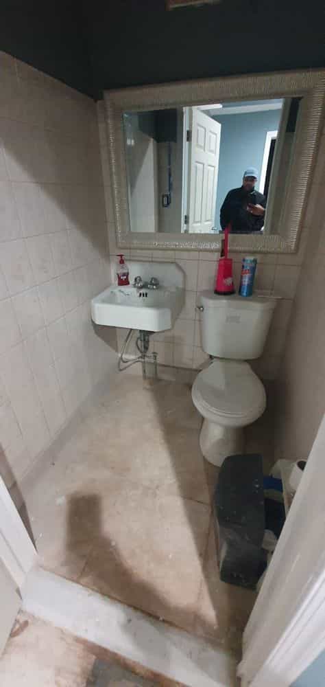 Picture of undefined, number 8