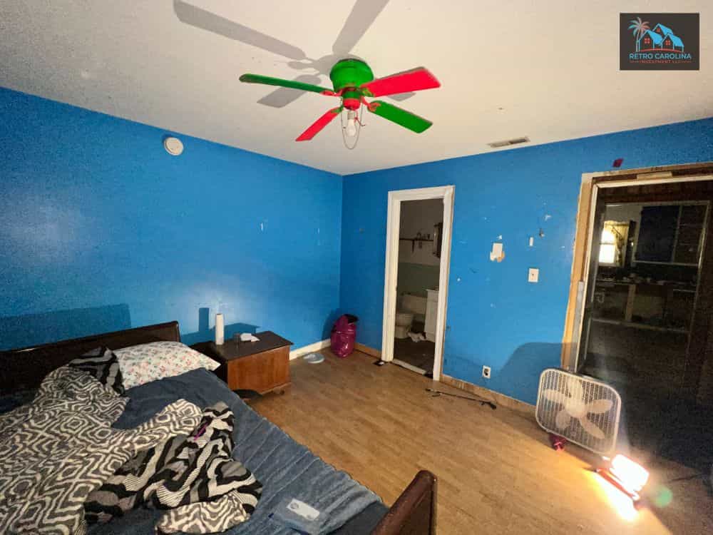 Picture of undefined, number 6