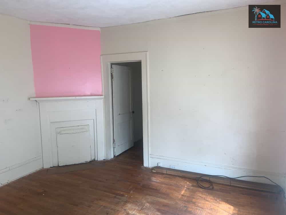 Picture of undefined, number 6