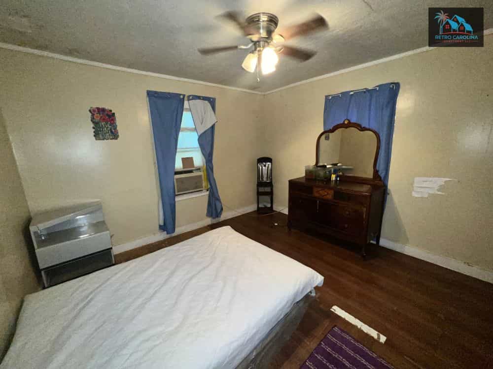 Picture of undefined, number 7
