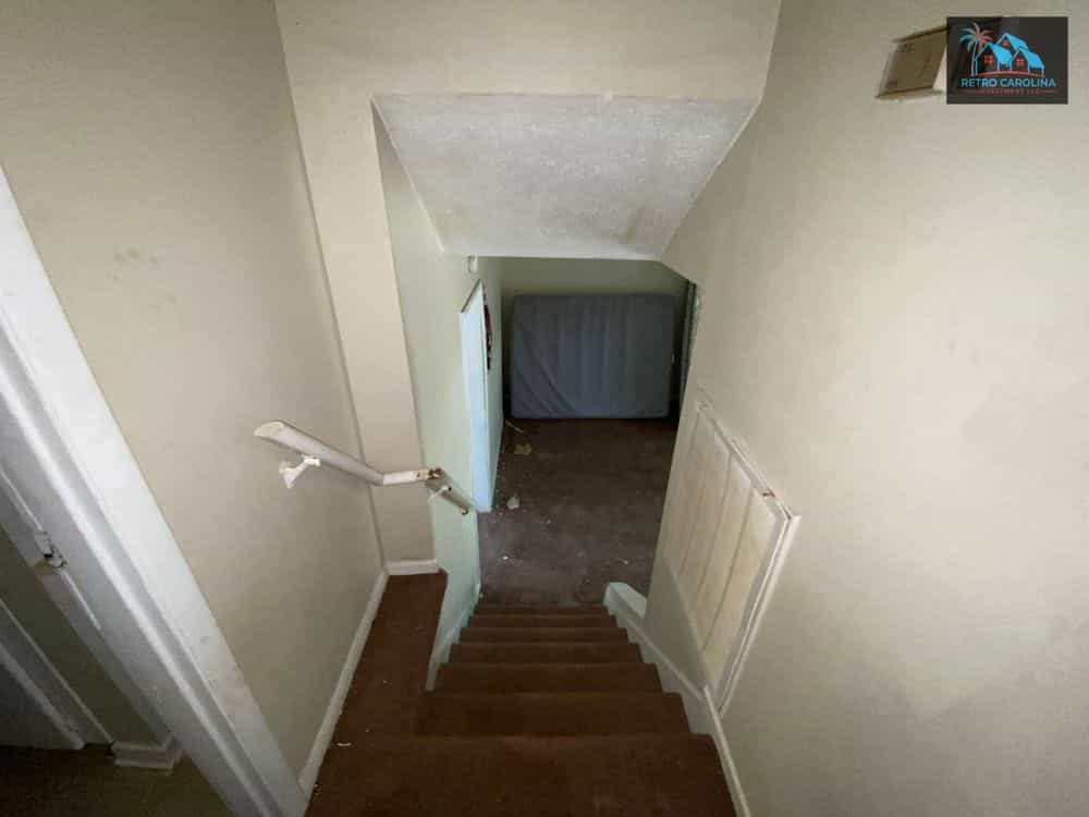 Picture of undefined, number 7
