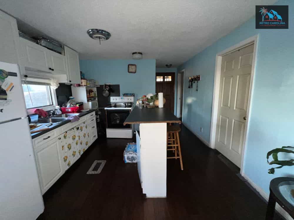 Picture of undefined, number 8