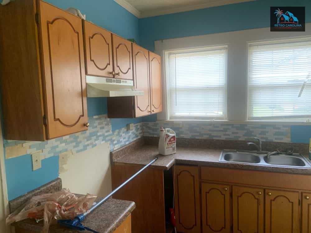 Picture of undefined, number 8