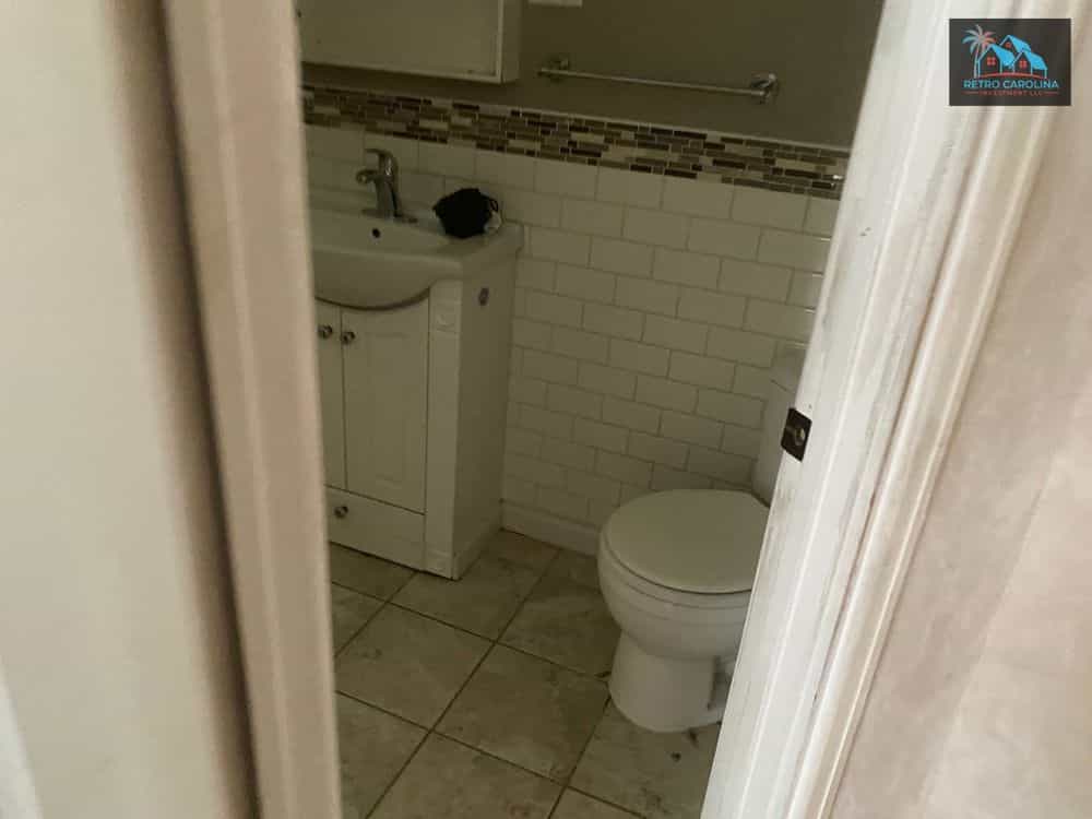 Picture of undefined, number 8