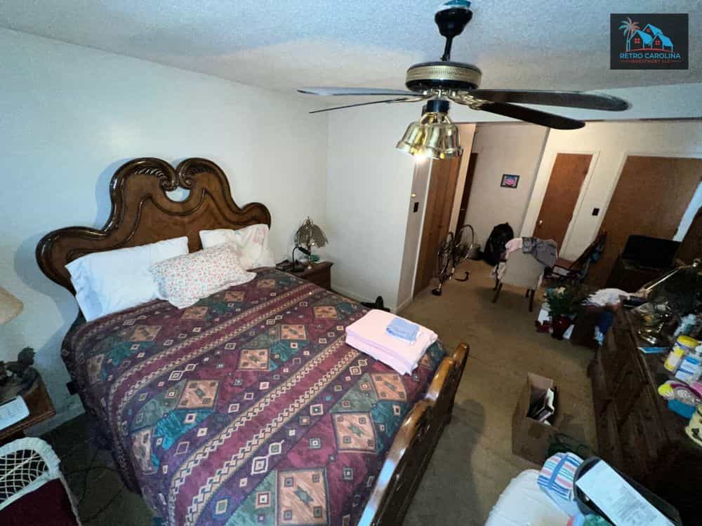 Picture of undefined, number 8