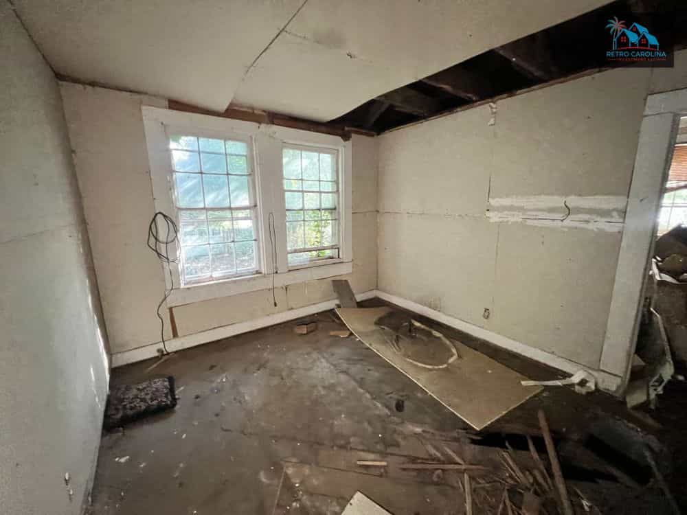 Picture of undefined, number 8